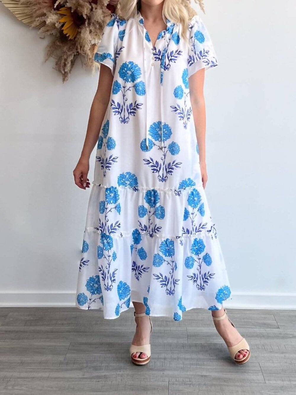 J Marie NWT Mae White Blue Floral Ruffle Tiered Flowy Midi Dress Women's size L